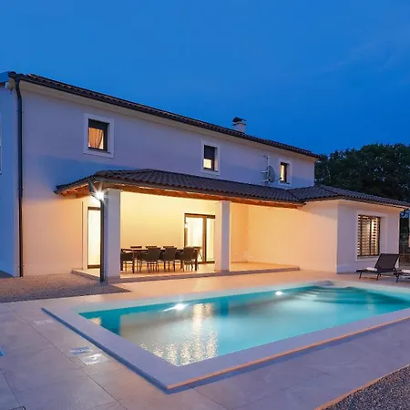 Villa Aury