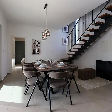Villa Aury